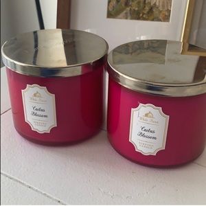 *NO BUNDLES* 2 White Barn Cactus Blossom Candles